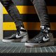 Gyerek téli cipők NIKE AIR FORCE 1 HIGH LV8 2FA19 GS ci2164-010 szín: fekete