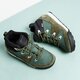 Gyerek téli cipők ADIDAS CW SNOWPITCH K ac7963k szín: khaki