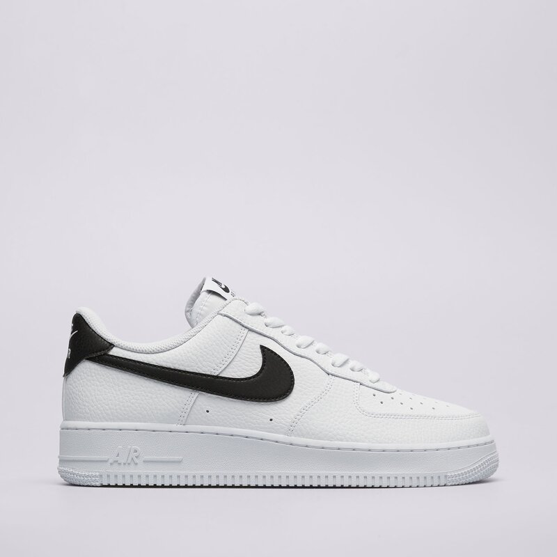 NIKE AIR FORCE 1 '07
