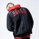 Férfi télikabát NEW ERA KABÁT NBA TEAM LOGO BULLS CHICAGO BULLS BLK 12123895 szín: fekete