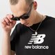 Férfi póló NEW BALANCE PÓLÓ NB ESSENTIALS LOGO TEE mt31541bk szín: fekete