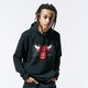 Férfi pulóver NEW ERA PULÓVER NBA GRAPHIC OVERLAP HOODY CHIBUL BLK 12033467 szín: fekete