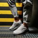Férfi sportcipők NIKE AIR MAX 720 cj0585-004 szín: szürke