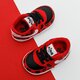 Gyerek sportcipők NIKE FORCE 1 SE CRIB  cz2644-600 szín: piros