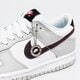 Gyerek sportcipők NIKE DUNK LOW SE (GS) dq0380-001 szín: multicolor