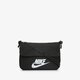 Női táska NIKE NŐI TÁSKA W NSW FUTURA 365 CROSSBODY cw9300-010 szín: fekete