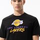 Férfi póló NEW ERA PÓLÓ NBA SCRIPT LAKERS LOS ANGELES LAKERS BLKTRP 60284675 szín: fekete