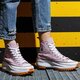 Női tornacipők CONVERSE RUN STAR HIKE 171668c szín: lila