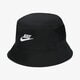  NIKE KALAP NIKE SPORTSWEAR cq9530-010 szín: fekete