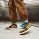 Gyerek sportcipők AIR JORDAN 1 MID SE dz6335-200 szín: barna