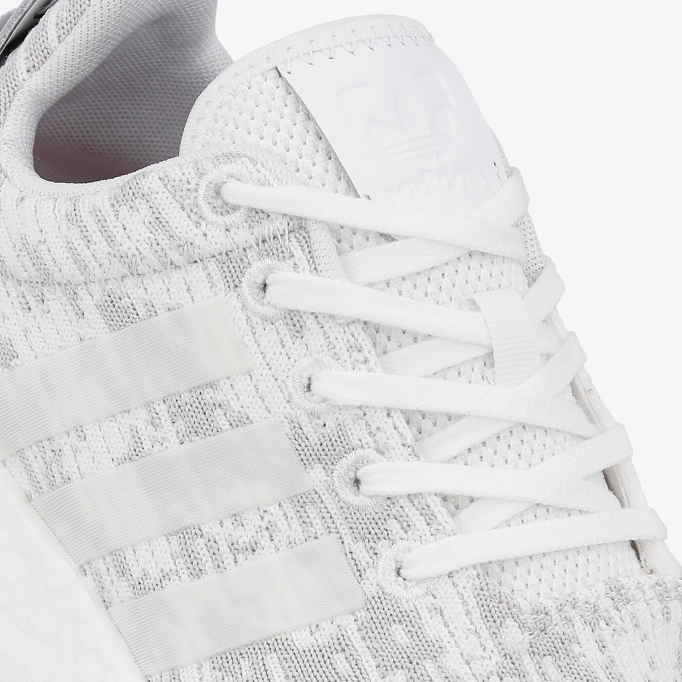 Női sportcipők ADIDAS NMD_R2 W by8691 szín: szürke