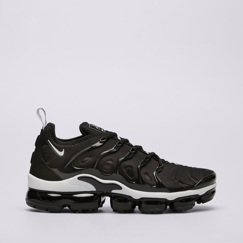 NIKE AIR VAPORMAX PLUS