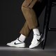 Férfi sportcipők NIKE DUNK LOW fq8080-133 szín: bézs