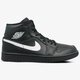 Férfi sportcipők AIR JORDAN 1 MID 554724-049 szín: fekete