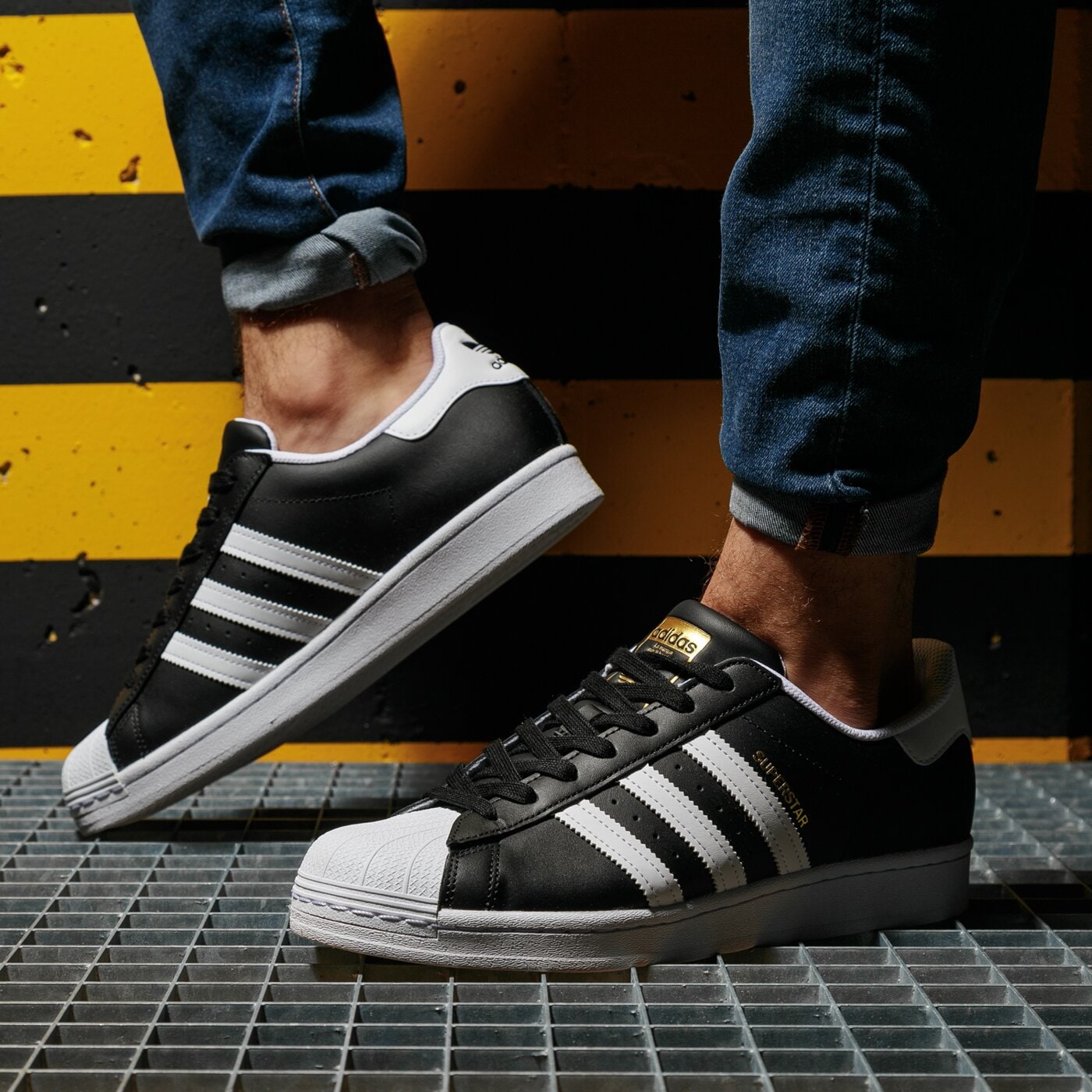 ADIDAS SUPERSTAR FX2331 ✓ FEKETE ✓ 21 990,00 Ft! Legendás Sportcipő ✓ Férfi  Cipő adidas a ✪ Sizeer üzletben ✪
