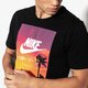 Férfi póló NIKE PÓLÓ SS M NSW TEE FTWR 4 911952-010 szín: fekete