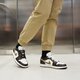 Női sportcipők WMNS AIR JORDAN 1 LOW dc0774-200 szín: barna