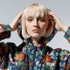 Női átmeneti kabát VANS KABÁT WM MERCY REVERSIBLE PARKA MULTI TROPIC vn0a34fmvd11 szín: multicolor
