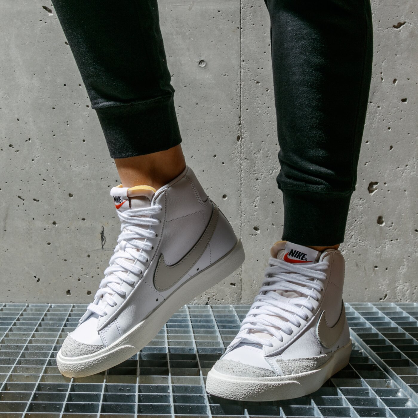 NIKE W BLAZER MID '77 CZ1055-106 FEHÃR 27 990,00 Ft! LegendÃ¡s SportcipÅ NÅi CipÅ Nike a Sizeer 