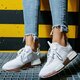 Gyerek sportcipők ADIDAS NMD_R1 J fv1689 szín: fehér
