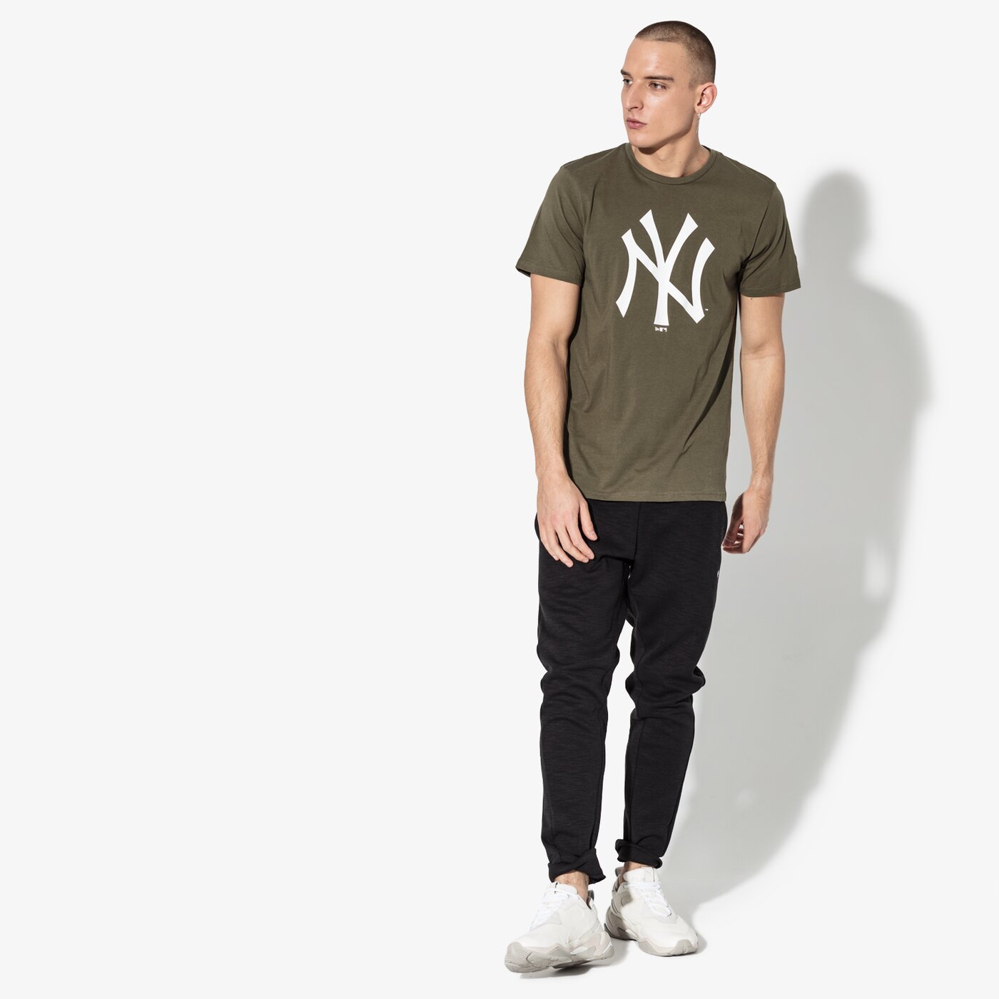 Férfi póló NEW ERA PÓLÓ SS MLB NYY KHAKI NEW YORK YANKEES NOV 11863694 szín: khaki