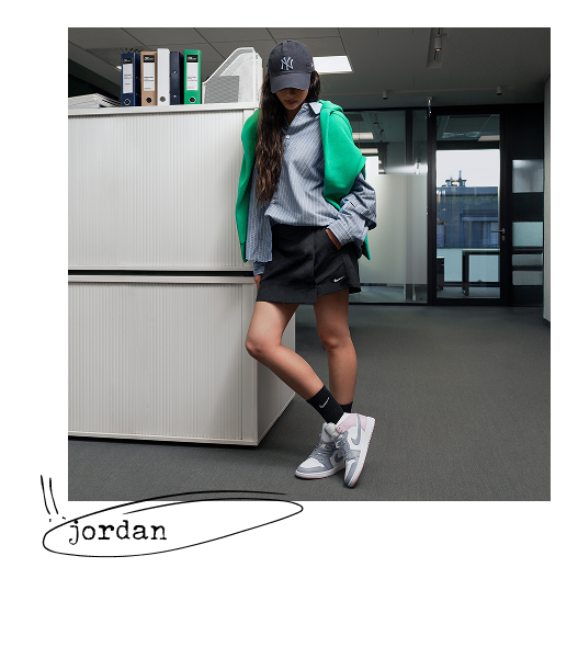 SEASON STORIES: main character /SS2025