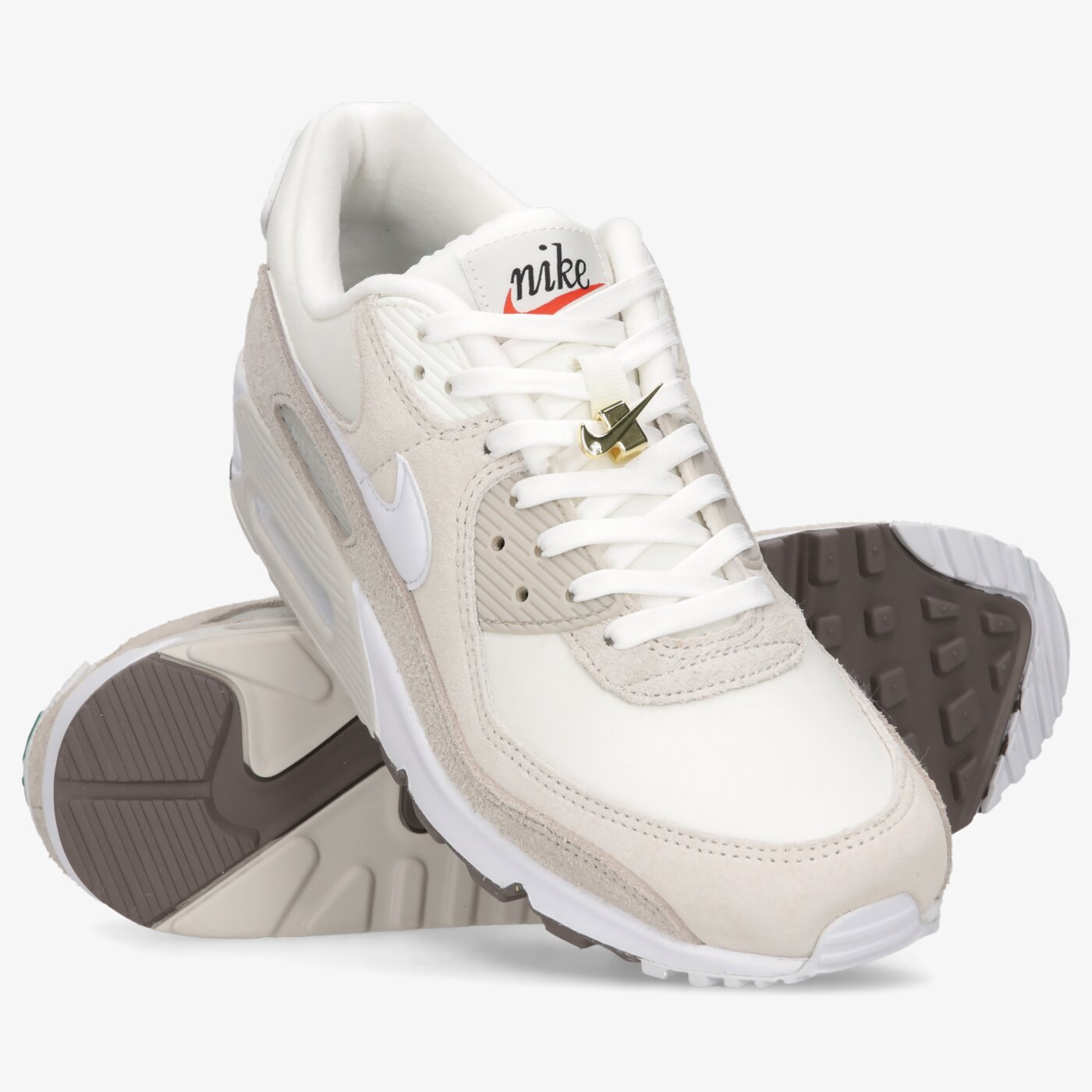 NIKE AIR MAX 90 SE DB0636-100 FEHÃR 55 990,00 Ft! LegendÃ¡s SportcipÅ FÃ©rfi CipÅ Nike a Sizeer 